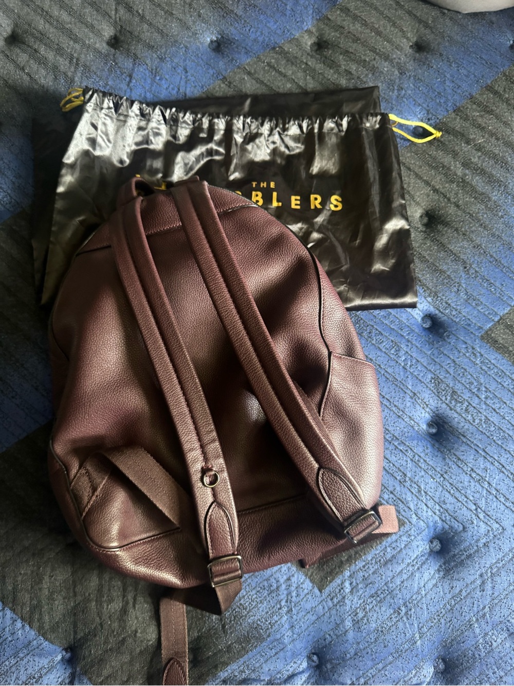 Coach New York Leather Women’s Backpack in Burgundy - Picture 2 of 4